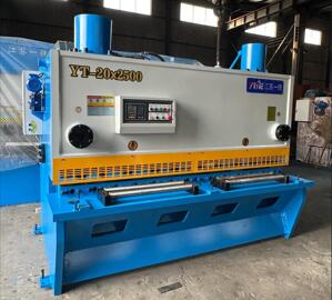 QC11Y系列液壓閘式剪板機(jī)...